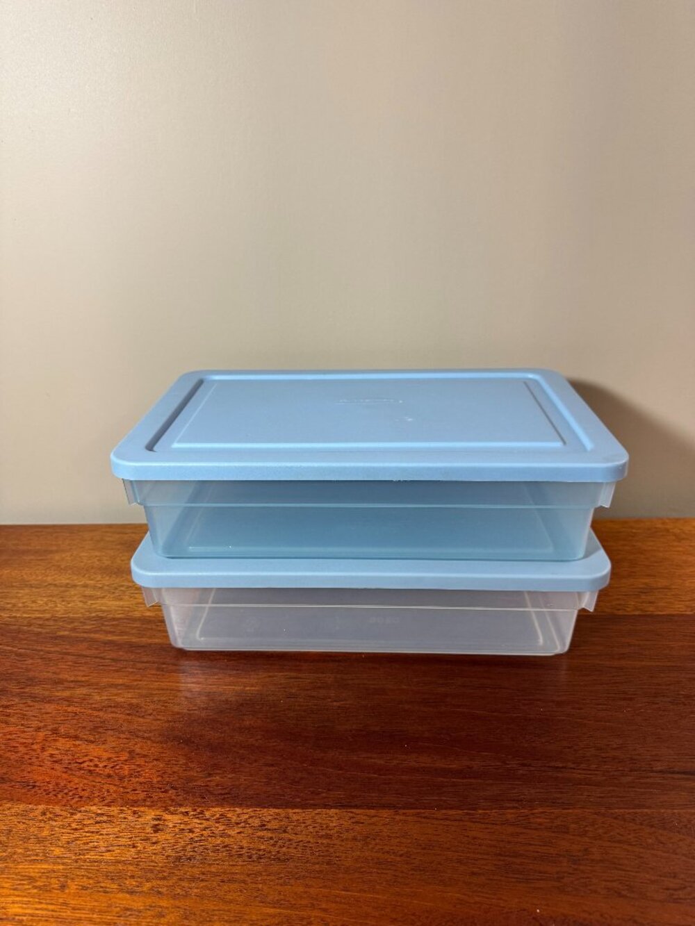 Vintage Rubbermaid 13" Snap Storage Container #0286 Lid #0284 - Lot of 2